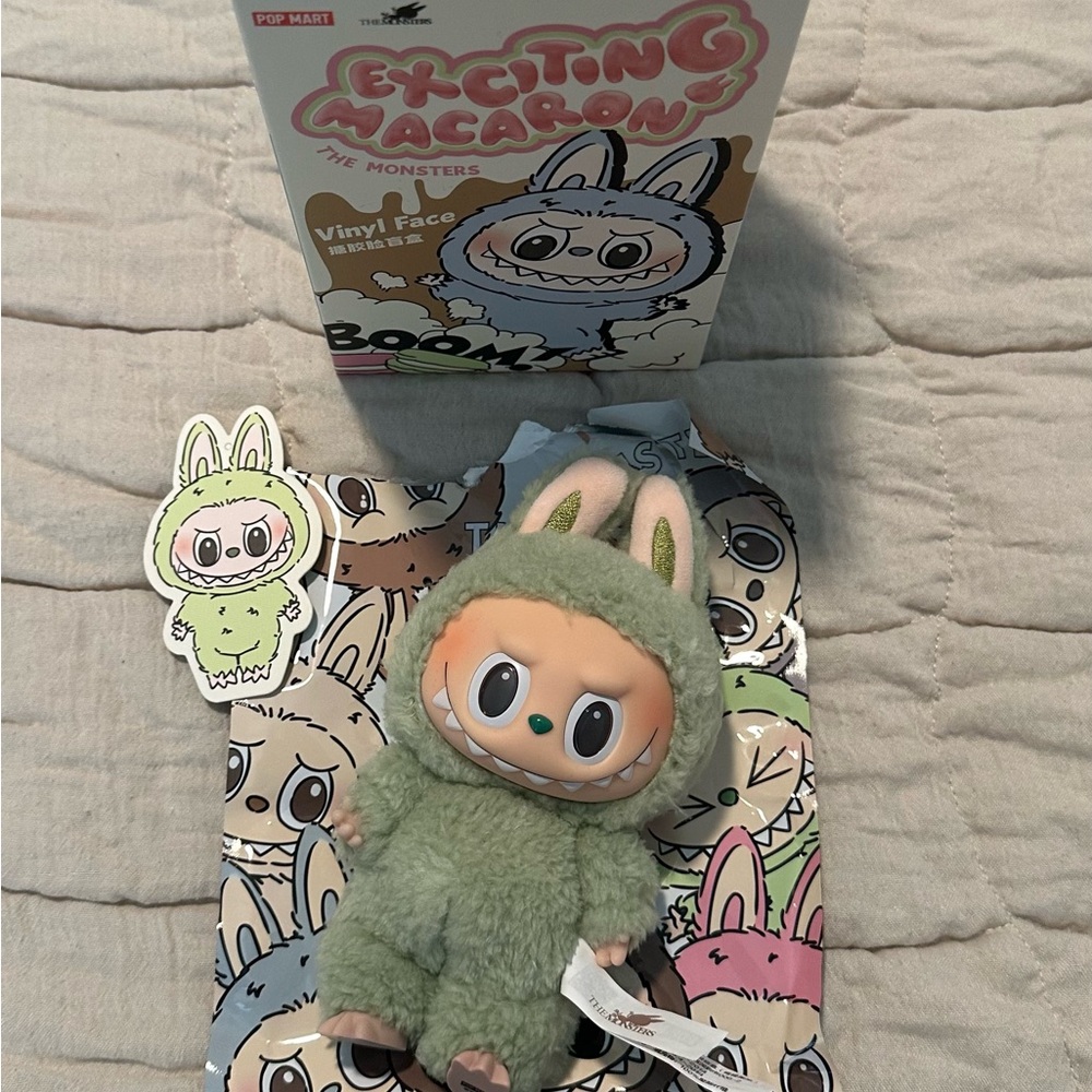 POPMART LABUBU Exciting Macaron - GREEN GRAPE